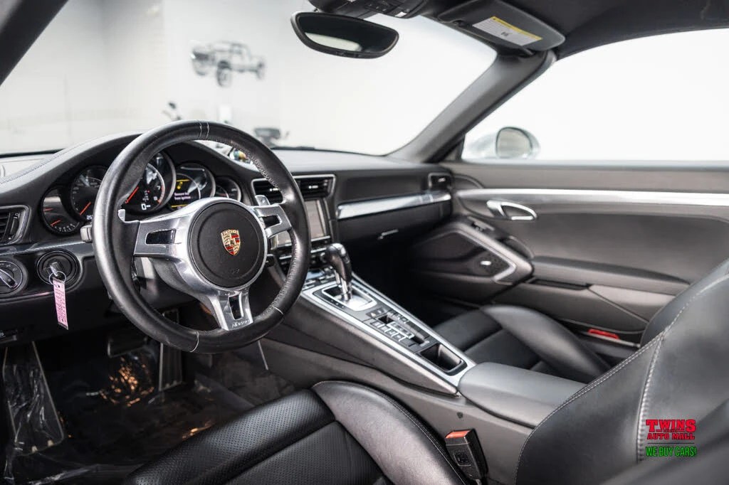 2014 Porsche 991 Turbo - Image 16 of 31
