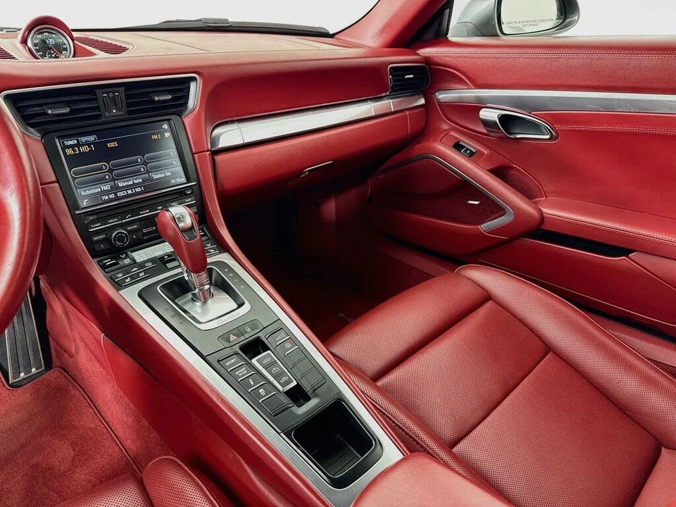 2014 Porsche 991 Turbo - Image 24 of 31