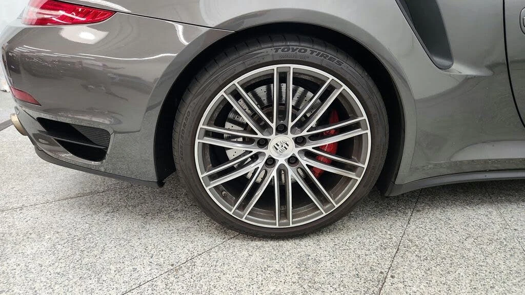 2014 Porsche 991 Turbo - Image 23 of 31