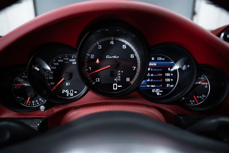 2014 Porsche 991 Turbo - Image 17 of 31