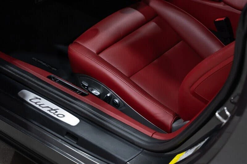 2014 Porsche 991 Turbo - Image 25 of 31