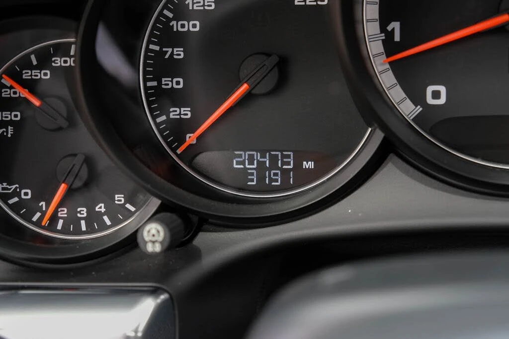 2014 Porsche 991 Turbo - Image 15 of 31