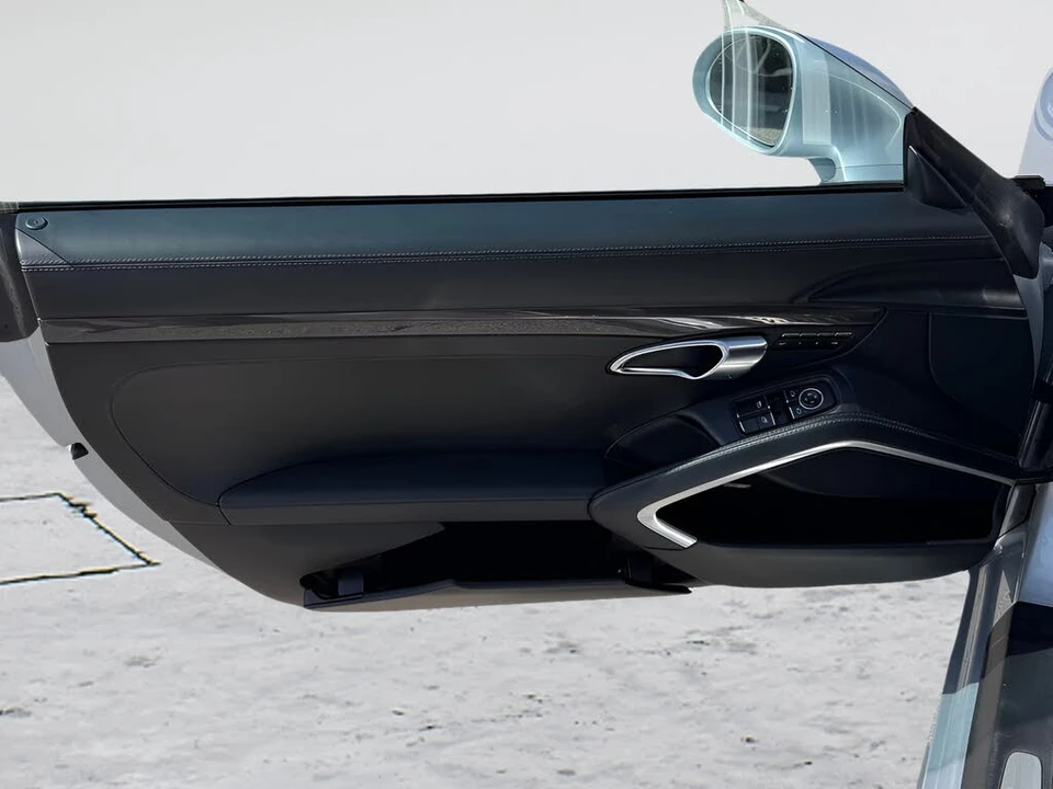2014 Porsche 991 Turbo - Image 19 of 31