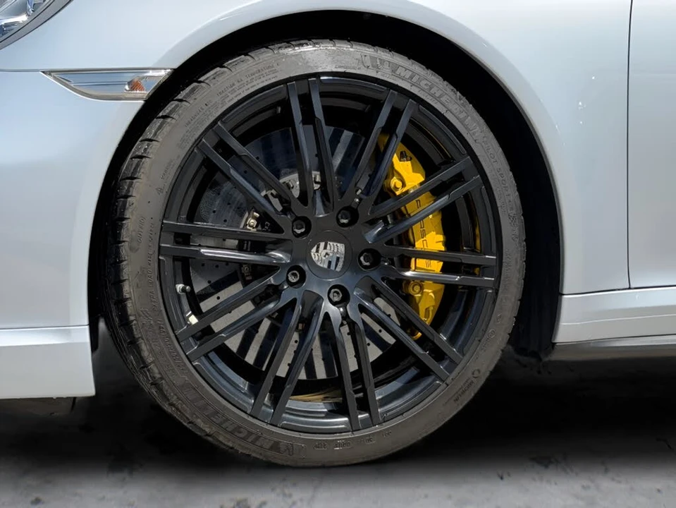 2014 Porsche 991 Turbo - Image 6 of 31