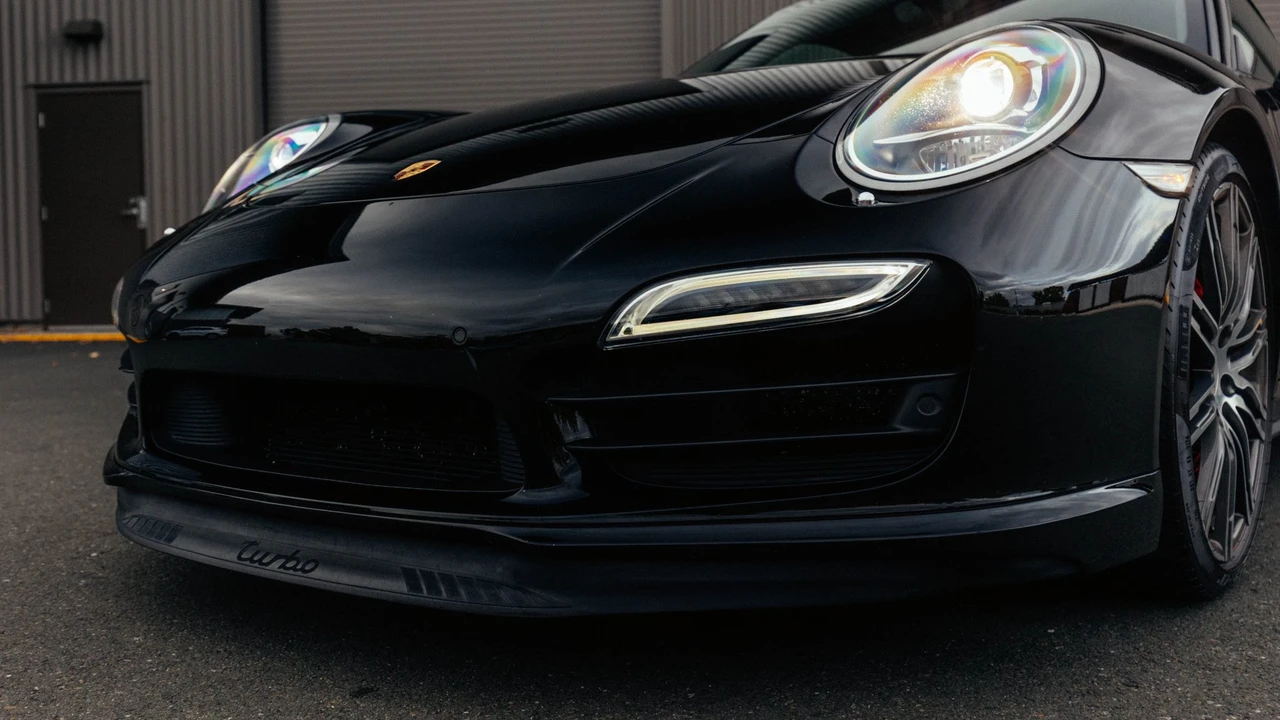 2014 Porsche 991 Turbo - Image 16 of 31