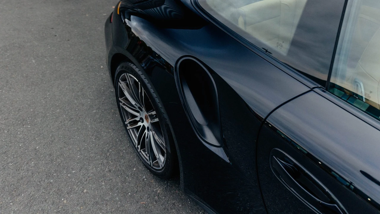 2014 Porsche 991 Turbo - Image 25 of 31