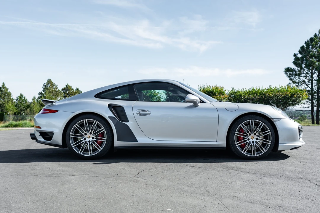 2014 Porsche 991 Turbo - Image 7 of 31