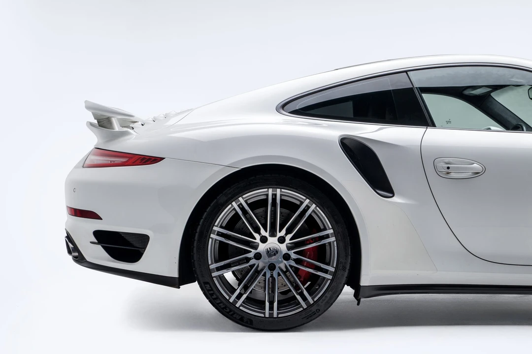2014 Porsche 991 Turbo - Image 19 of 31