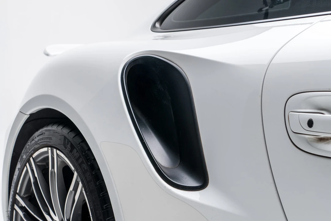 2014 Porsche 991 Turbo - Image 25 of 31