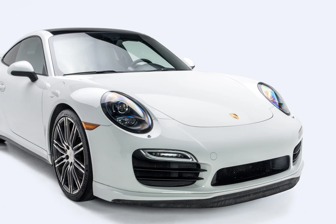 2014 Porsche 991 Turbo - Image 27 of 31