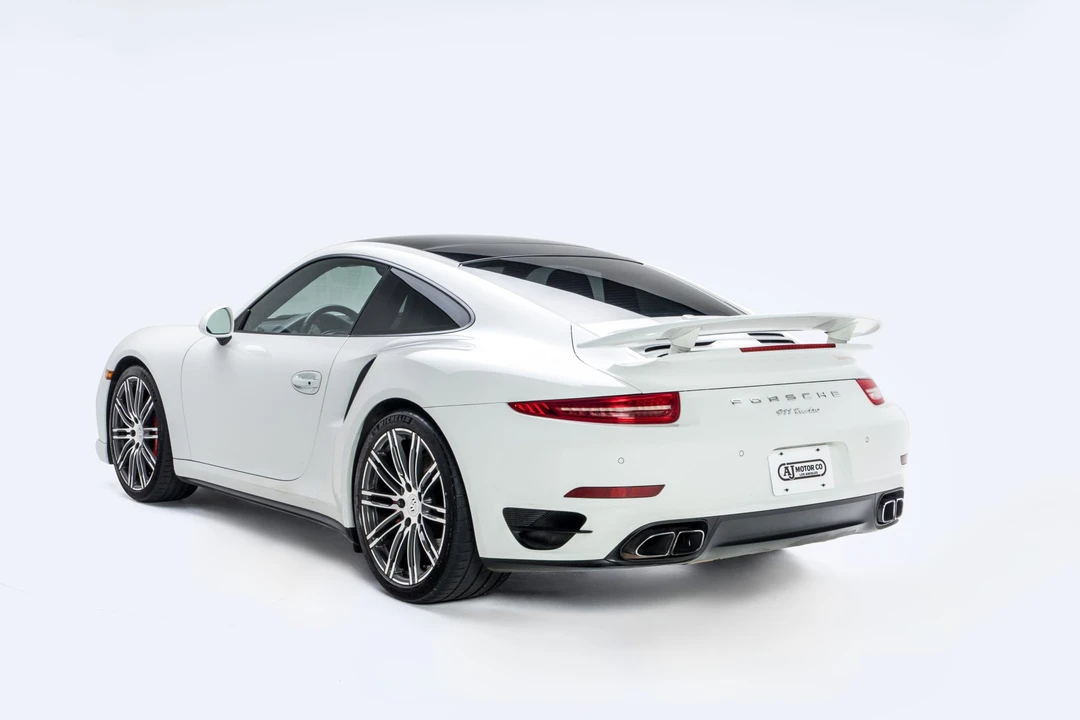 2014 Porsche 991 Turbo - Image 15 of 31