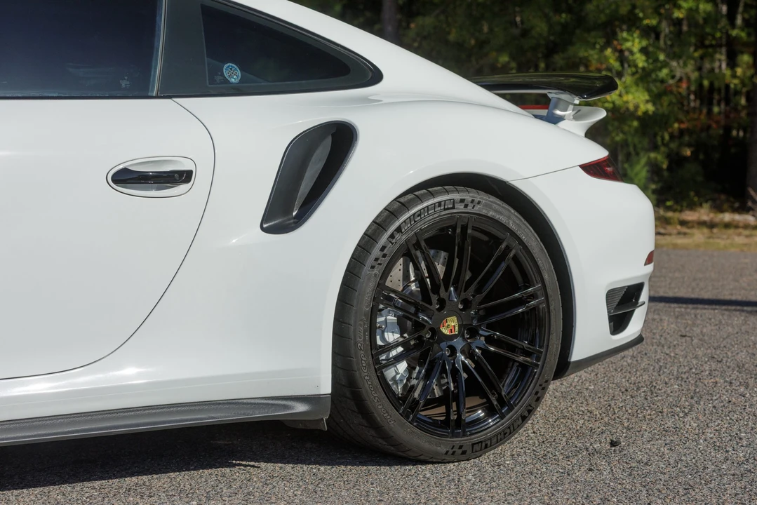 2014 Porsche 991 Turbo - Image 27 of 31