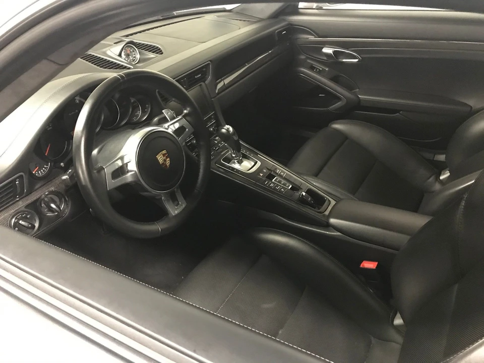 2014 Porsche 991 Turbo S - Image 5 of 9