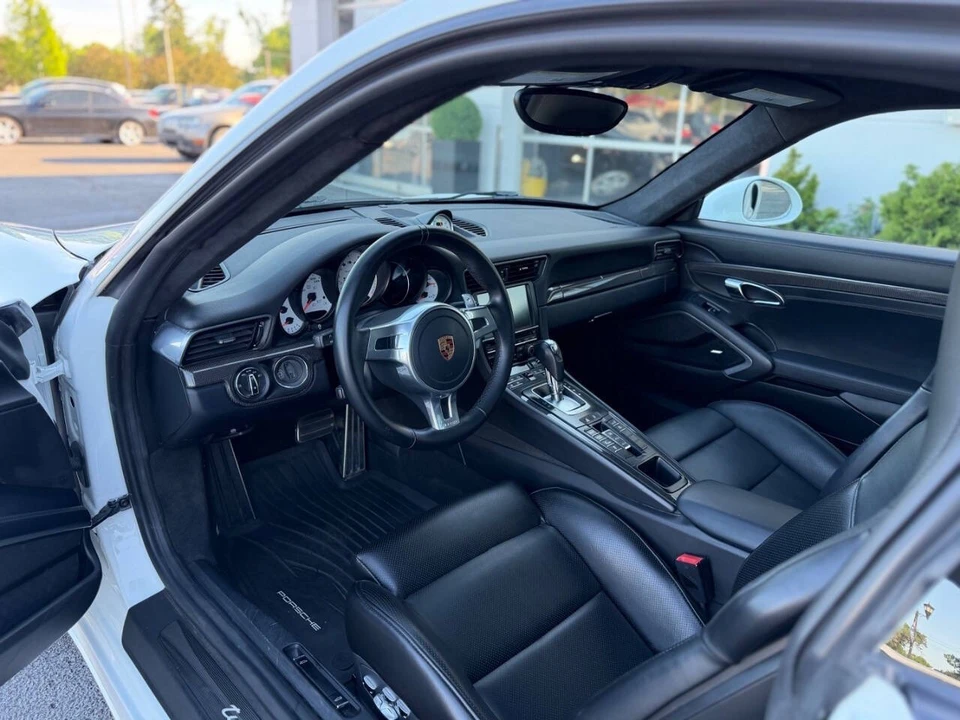 2014 Porsche - Image 10 of 18