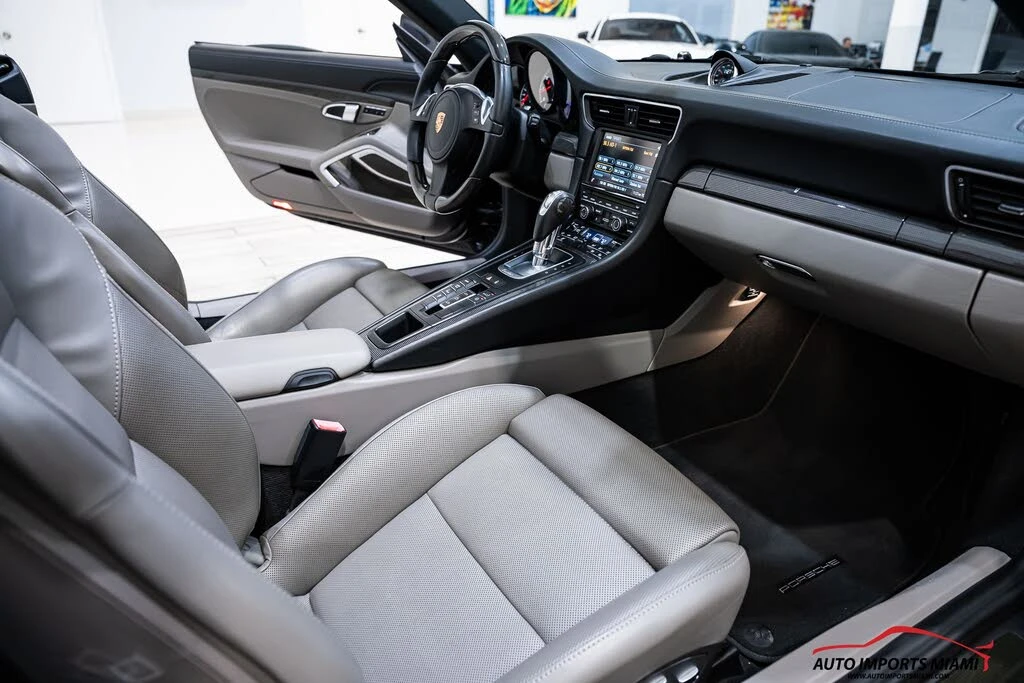 2014 Porsche 991 Turbo S - Image 9 of 31