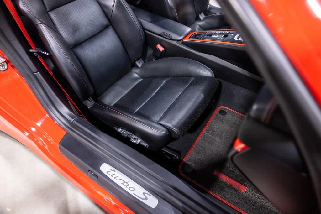 2014 Porsche 991 Turbo S - Image 28 of 31