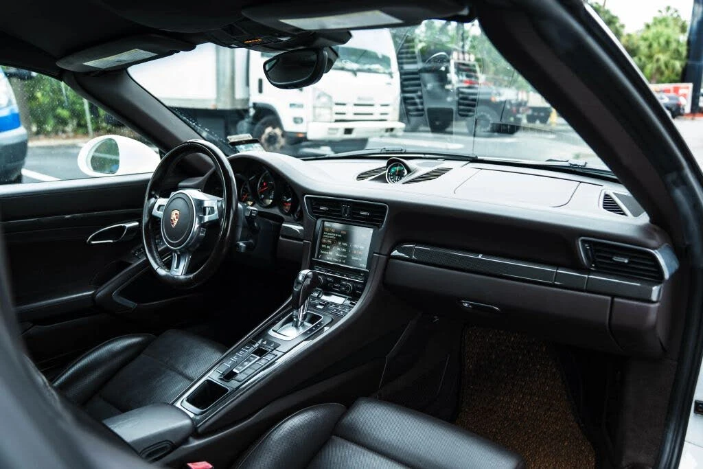 2014 Porsche 991 Turbo S - Image 22 of 30