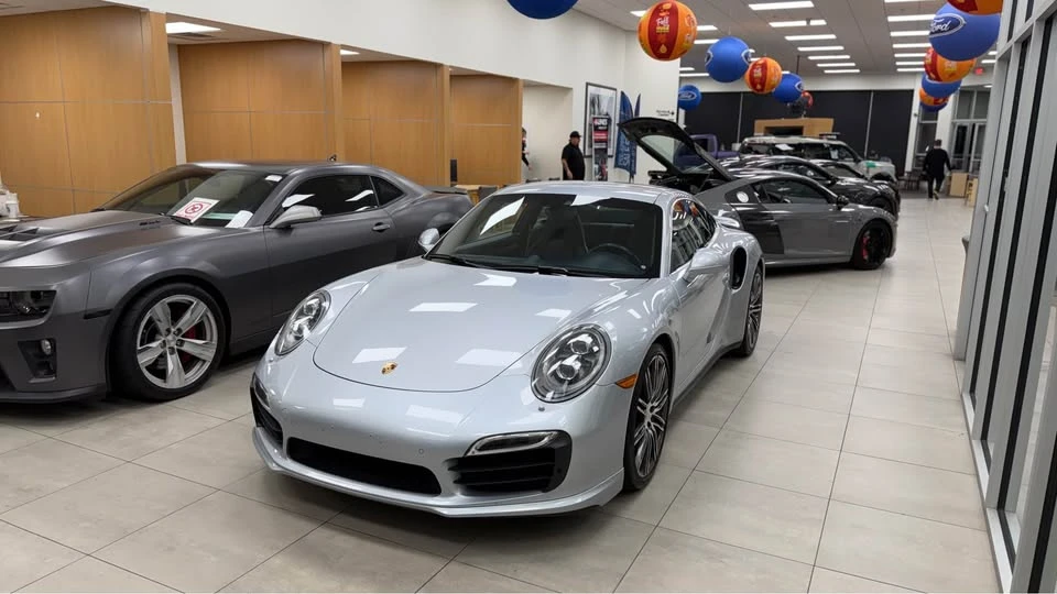 2014 Porsche 991 Turbo S - Image 3 of 8