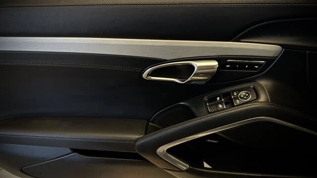 2014 Porsche 991 Turbo S - Image 17 of 31