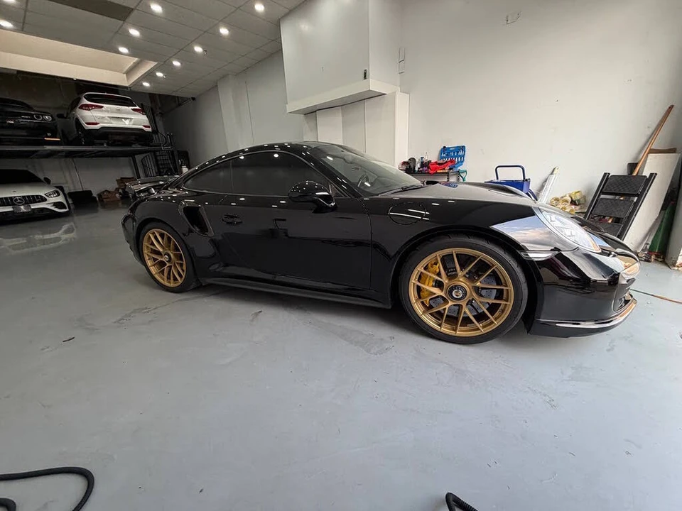 2014 Porsche 991 Turbo S - Image 9 of 12