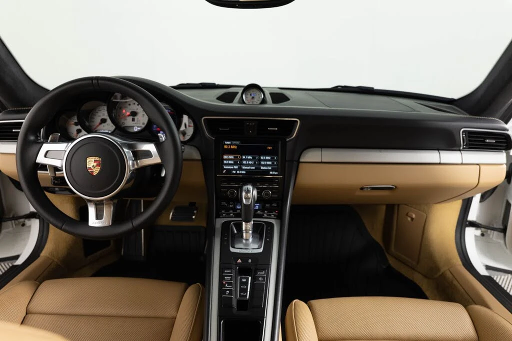 2014 Porsche 991 Turbo S - Image 23 of 31