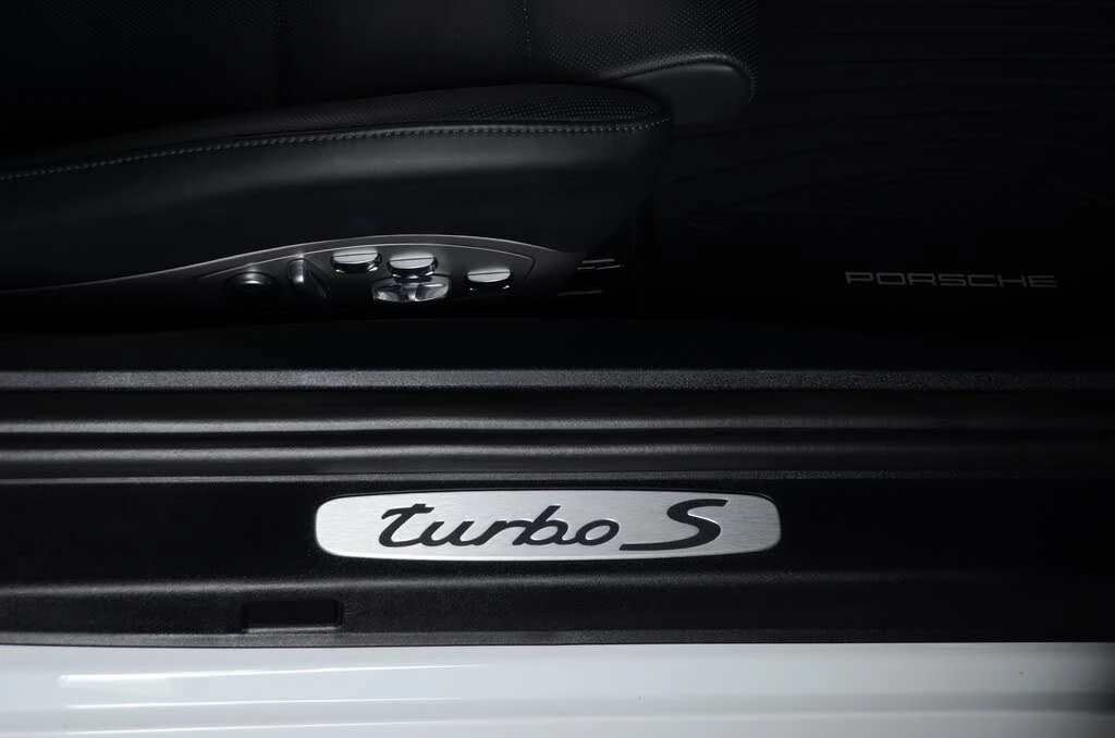 2014 Porsche 991 Turbo S - Image 17 of 31