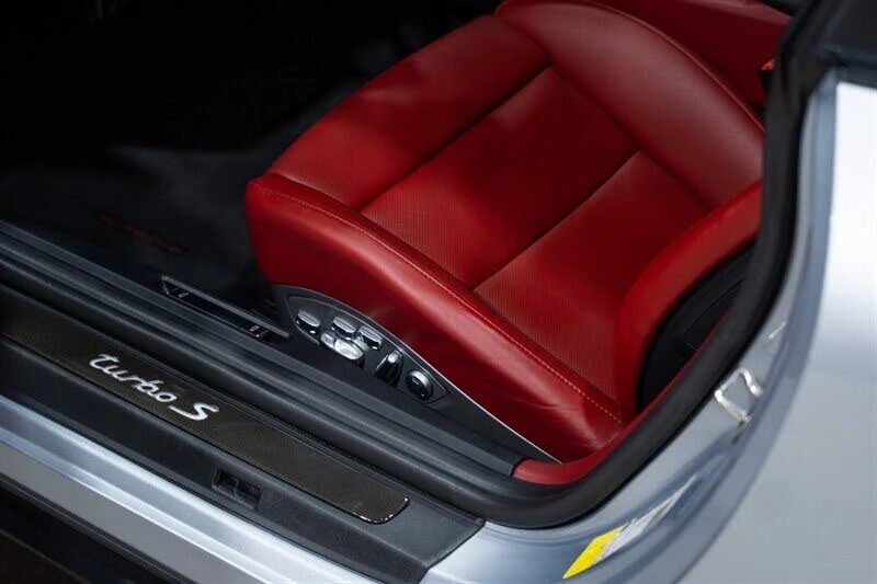 2014 Porsche 991 Turbo S - Image 26 of 31