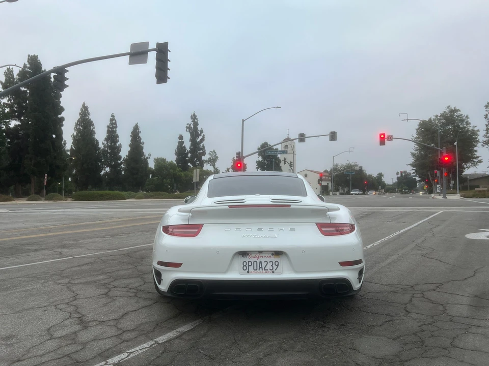 2014 Porsche 991 Turbo - Image 10 of 31