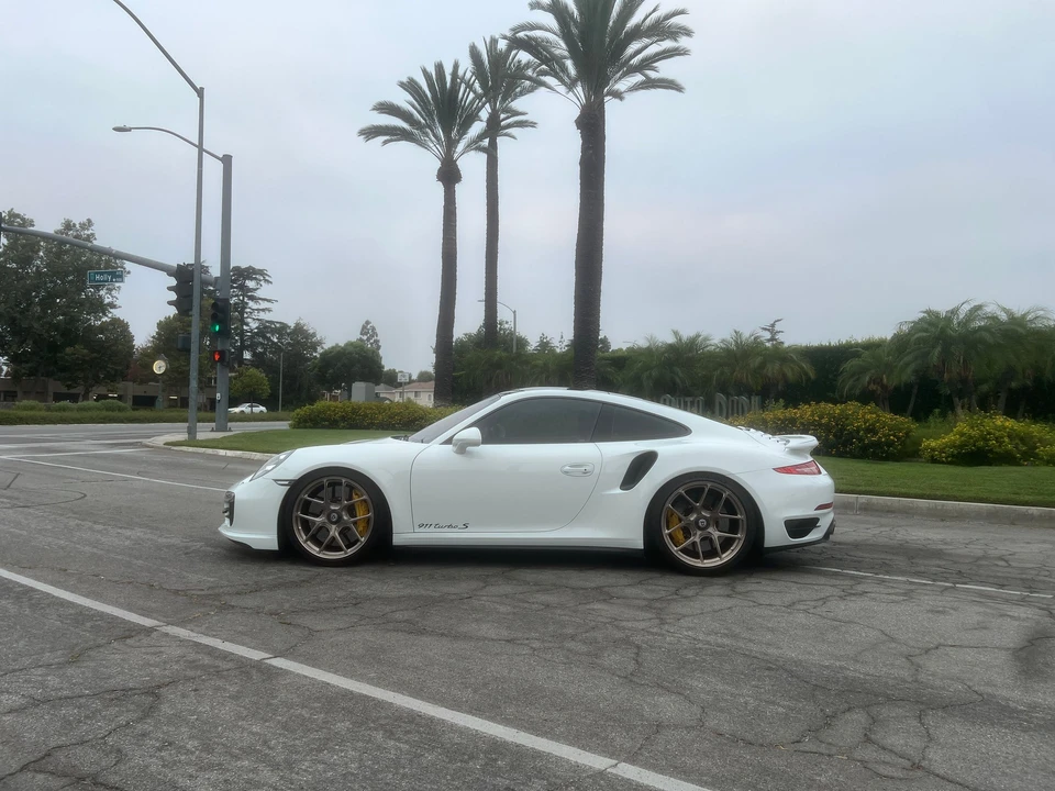 2014 Porsche 991 Turbo - Image 7 of 31