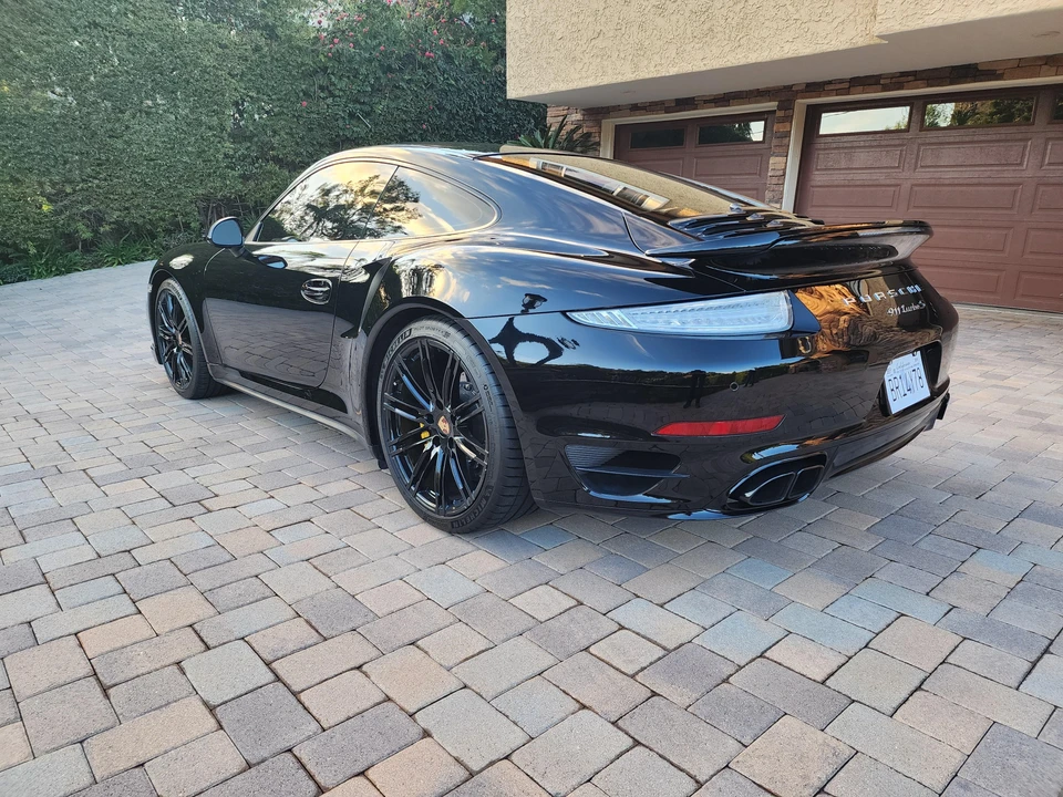 2014 Porsche 991 Turbo S - Image 25 of 31