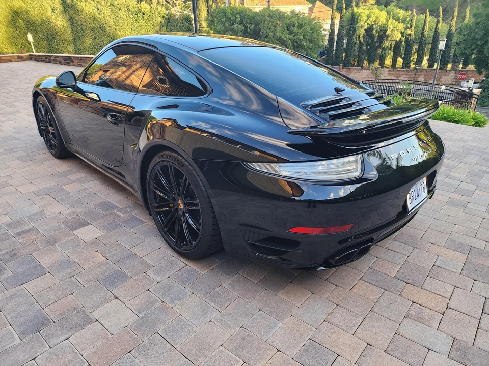 2014 Porsche 991 Turbo S - Image 27 of 31