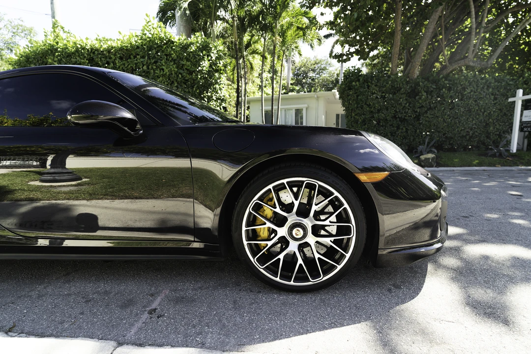 2014 Porsche 991 Turbo - Image 28 of 31