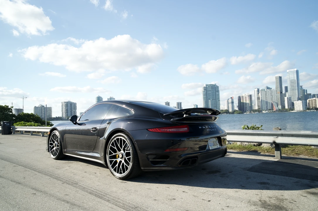 2014 Porsche 991 Turbo - Image 14 of 31