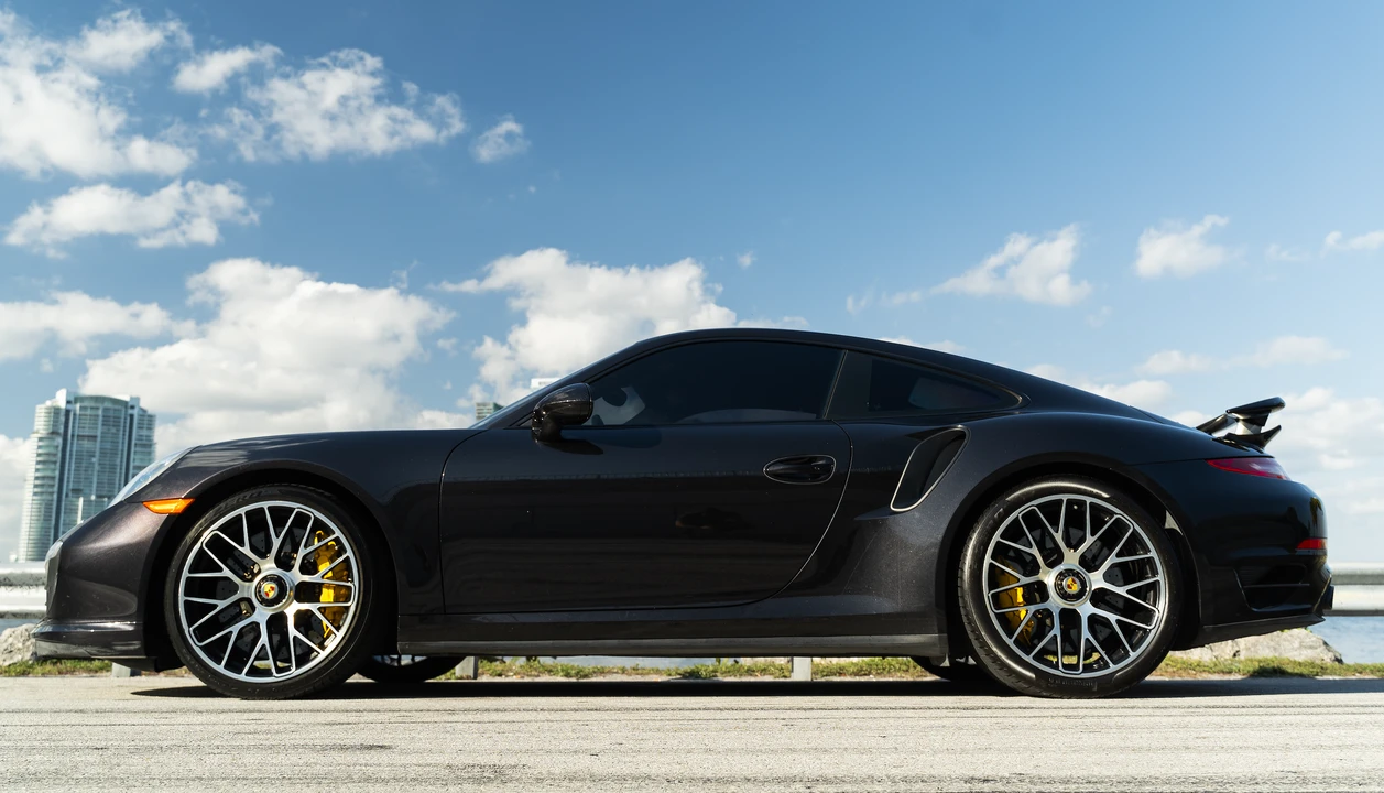 2014 Porsche 991 Turbo - Image 12 of 31