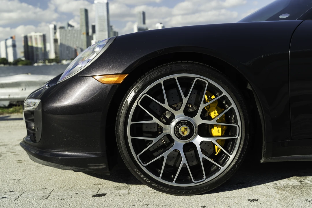 2014 Porsche 991 Turbo - Image 24 of 31