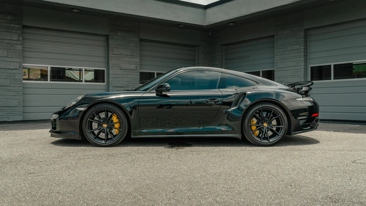 2014 Porsche 991 Turbo - Image 7 of 31