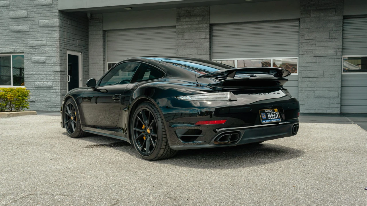 2014 Porsche 991 Turbo - Image 11 of 31