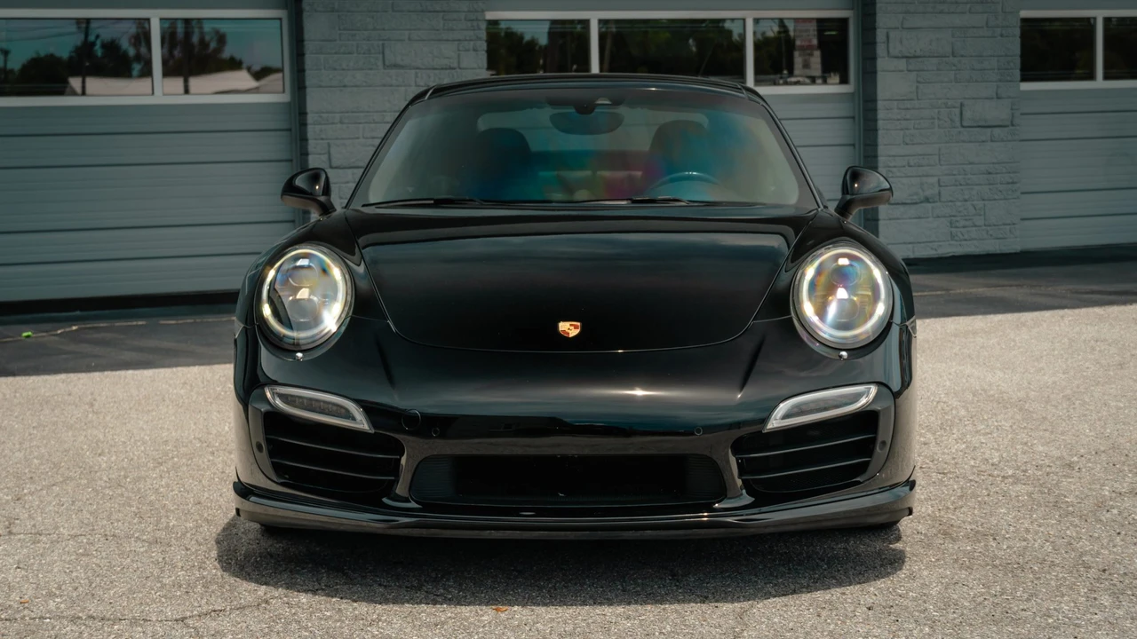 2014 Porsche 991 Turbo - Image 24 of 31