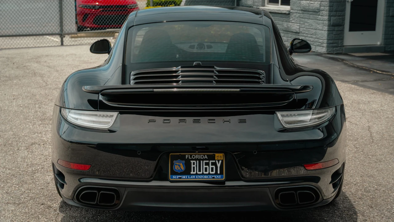2014 Porsche 991 Turbo - Image 14 of 31