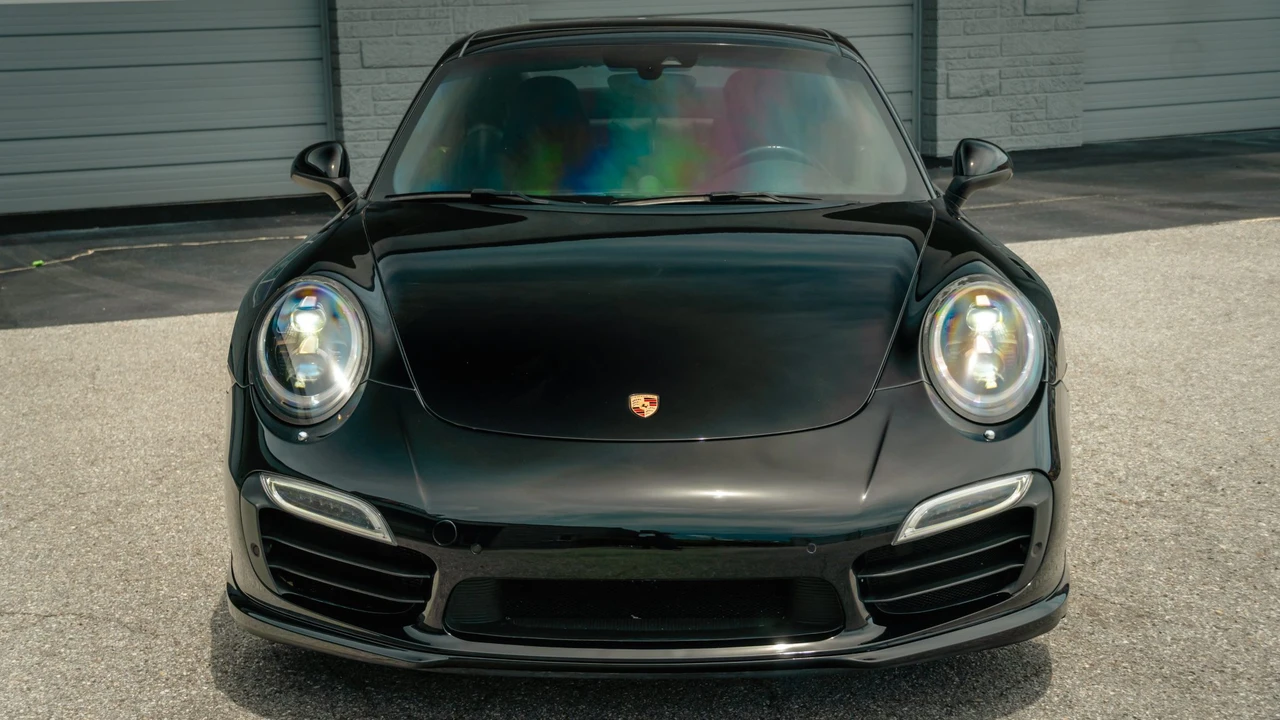 2014 Porsche 991 Turbo - Image 25 of 31