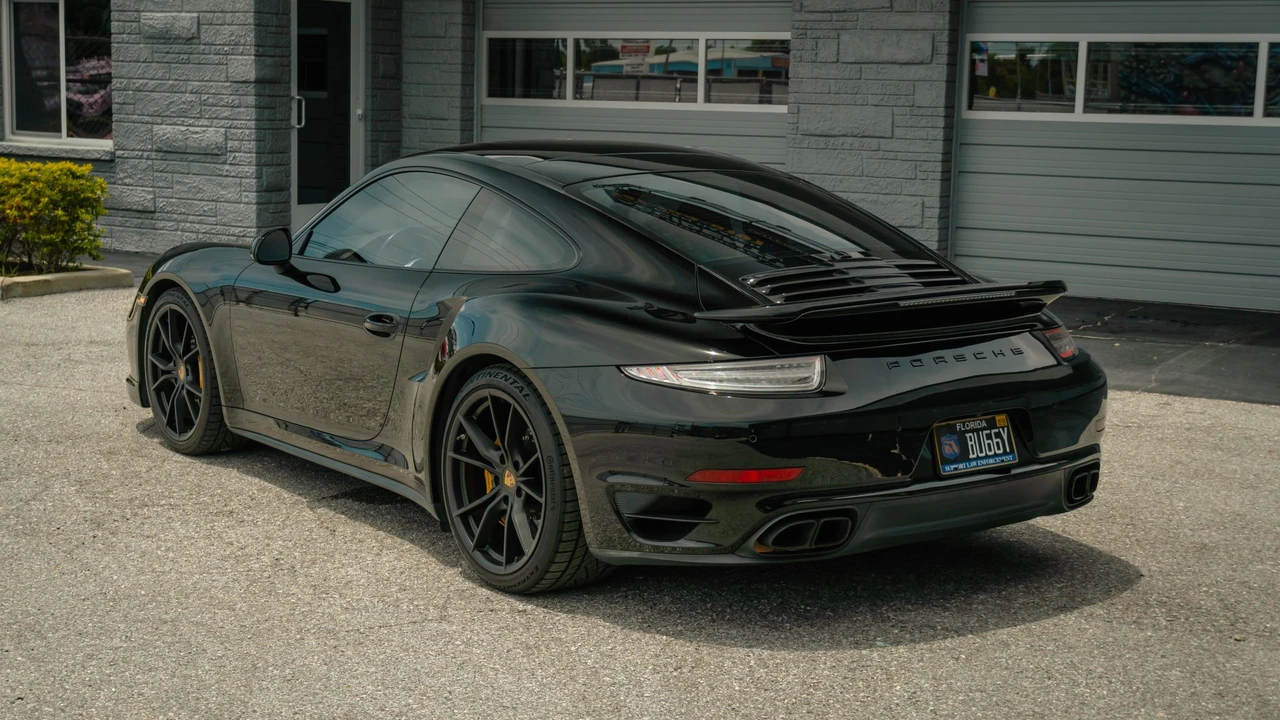 2014 Porsche 991 Turbo - Image 10 of 31