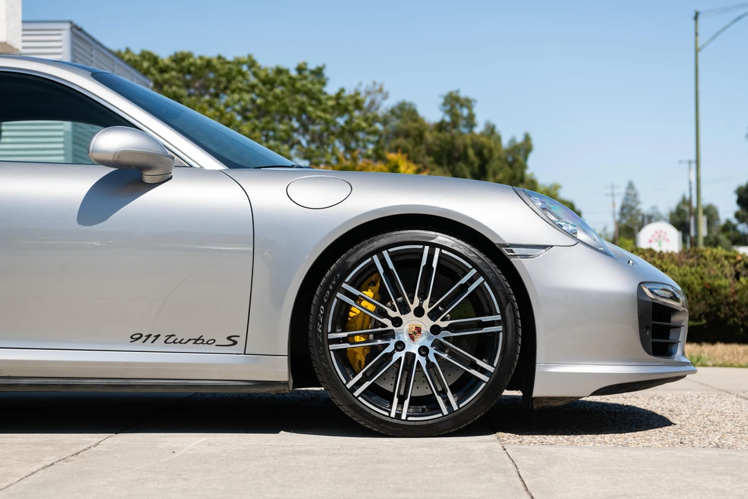 2014 Porsche 991 Turbo - Image 28 of 31