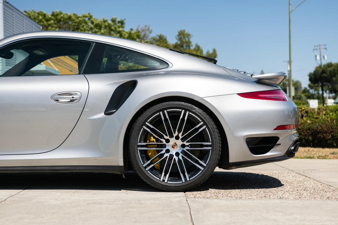2014 Porsche 991 Turbo - Image 14 of 31