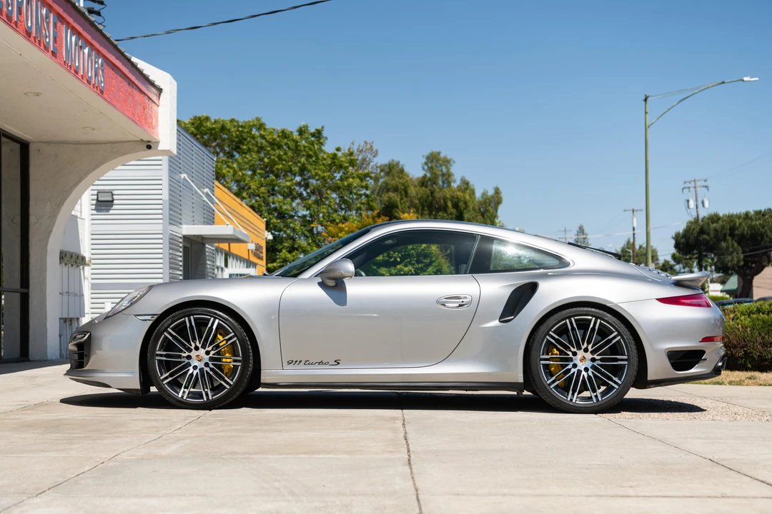 2014 Porsche 991 Turbo - Image 8 of 31