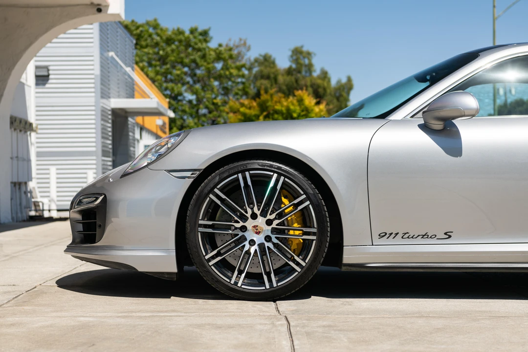 2014 Porsche 991 Turbo - Image 12 of 31