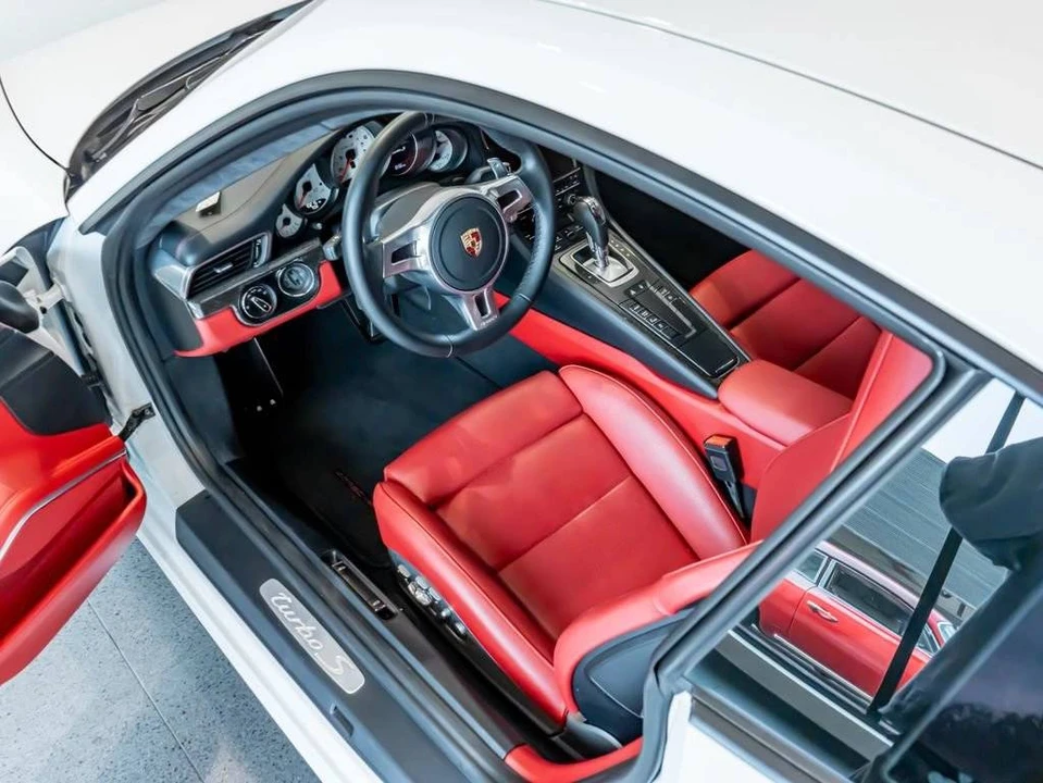 2014 Porsche 991 Turbo S - Image 4 of 5