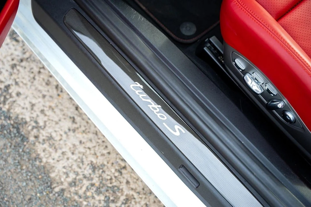 2014 Porsche 991 Turbo S - Image 25 of 30