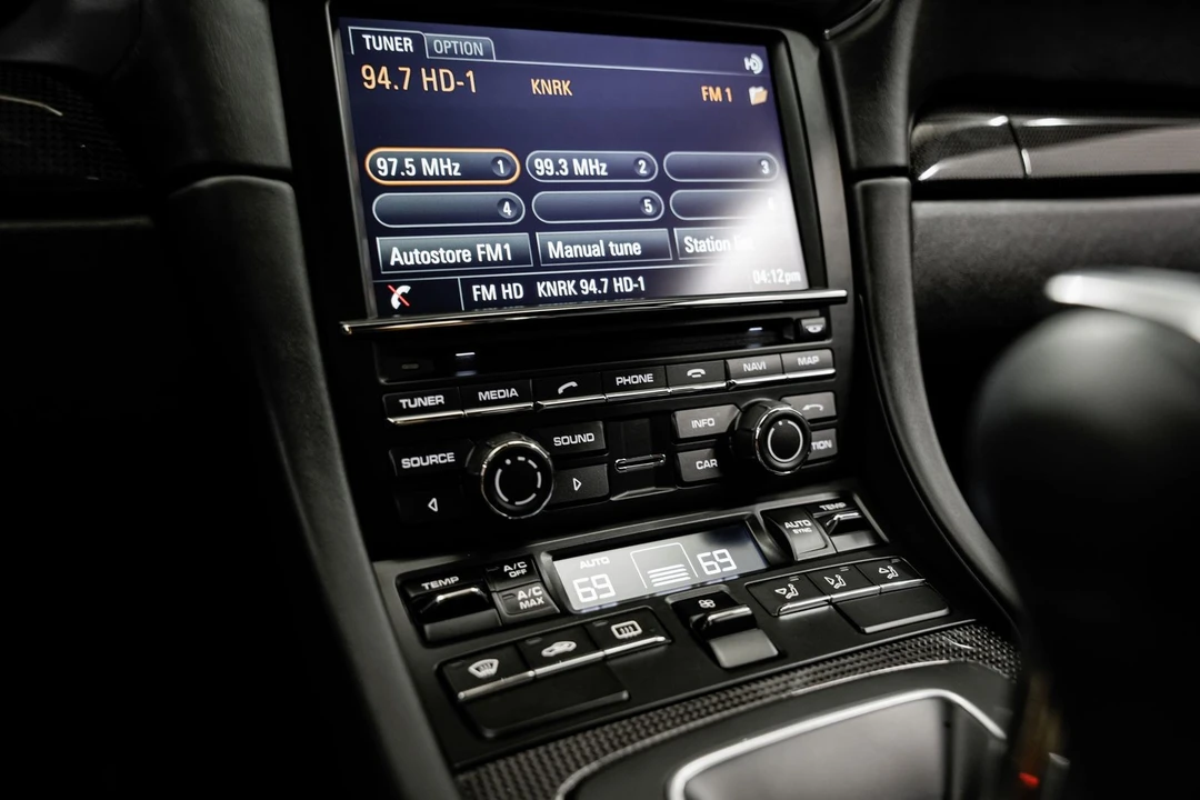 2014 Porsche 991 Turbo S - Image 14 of 31