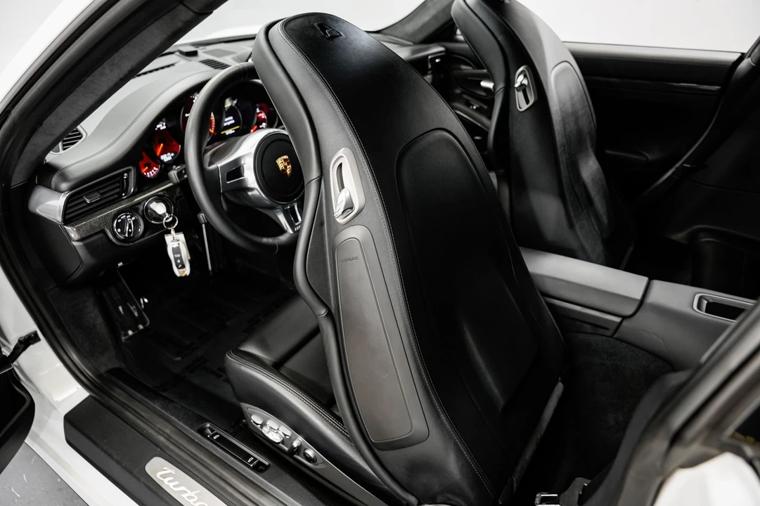 2014 Porsche 991 Turbo S - Image 21 of 31