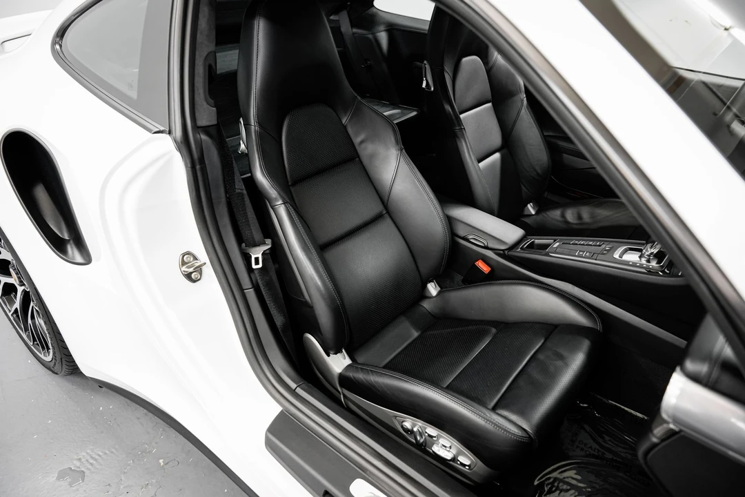 2014 Porsche 991 Turbo S - Image 28 of 31